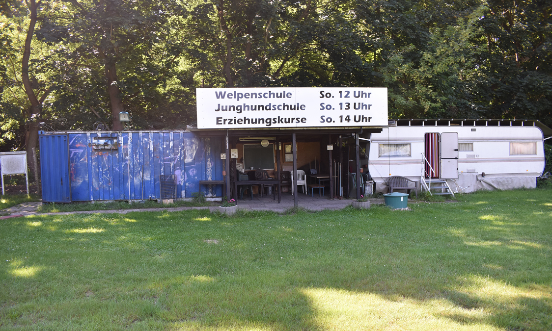 Vereinsbereich und Trainingsgelände